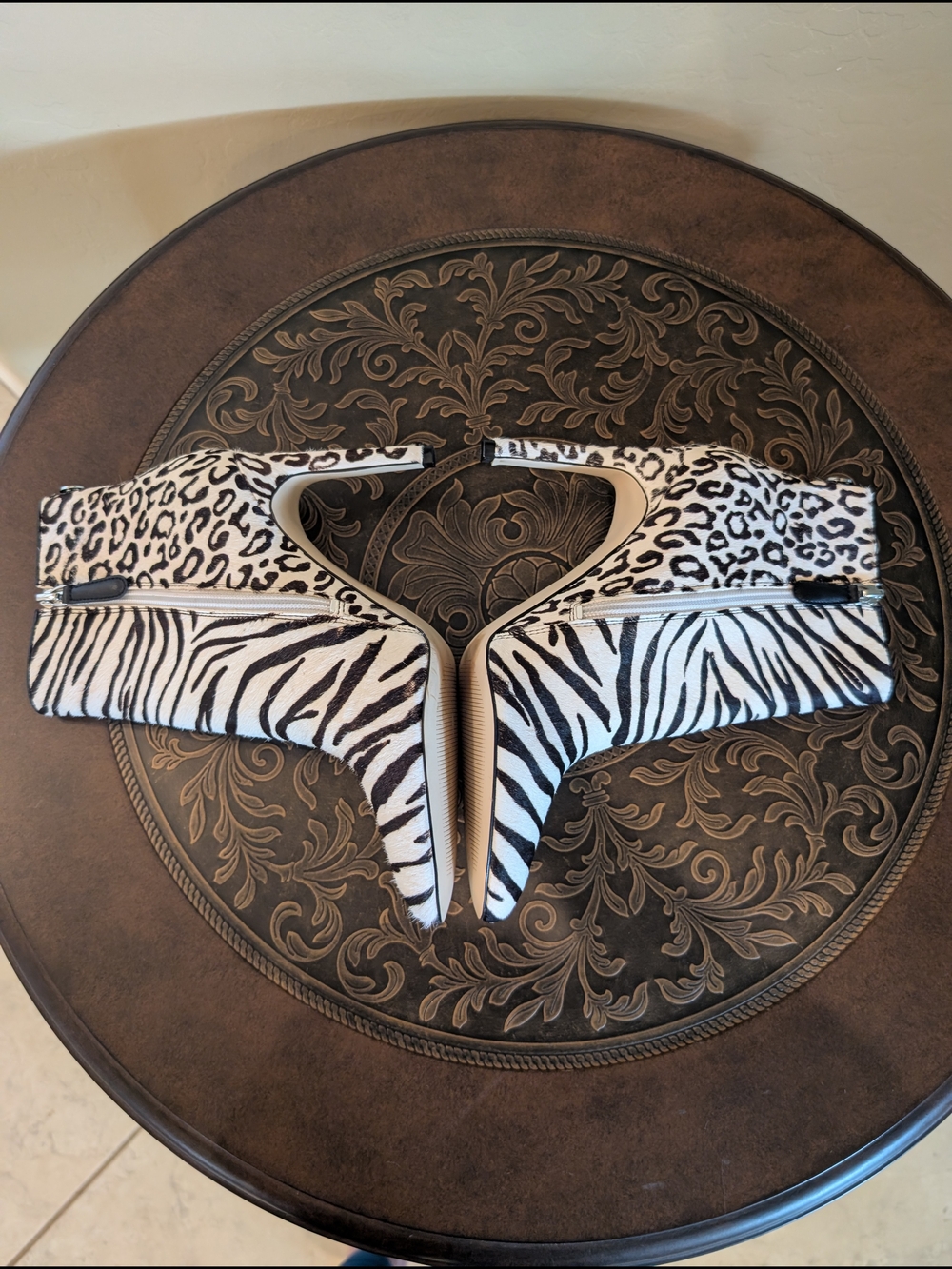Guess Tabare Animal-Print Ankle Booties - Picture 2 of 13
